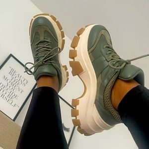 H&M chunky sneakers